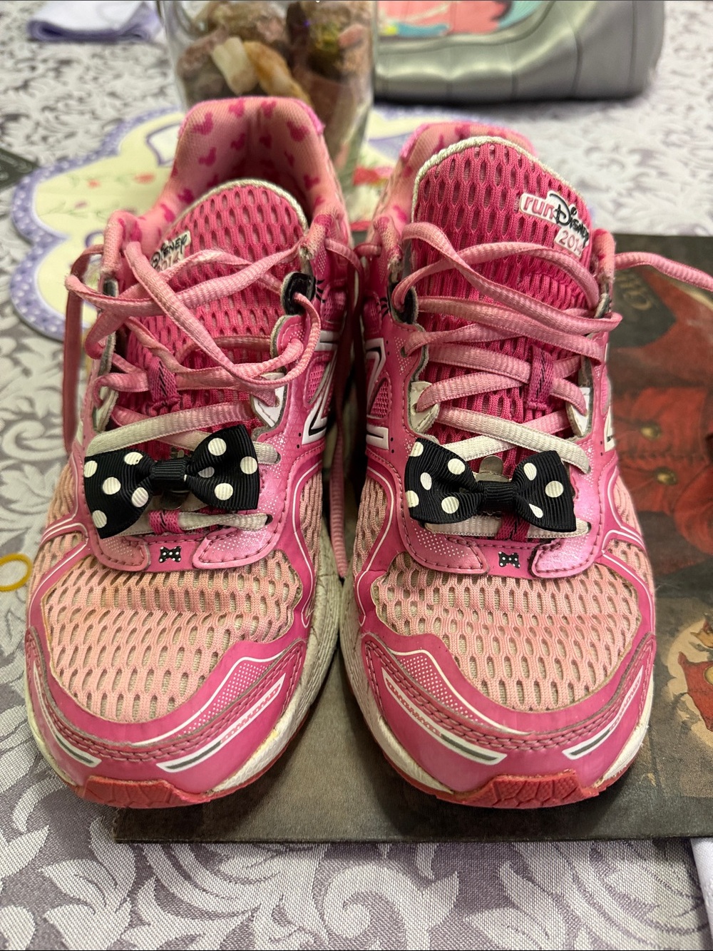 2014 rundisney Minnie New Balance size 8.  W860DIS4